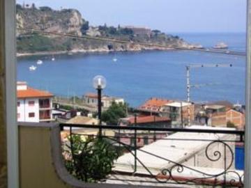 Affittacamere Sole Nascente Giardini-Naxos Exterior foto